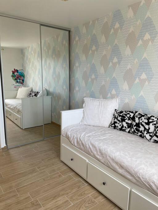 Superbe Appartement En Residence Privee Carcassonne Exterior photo