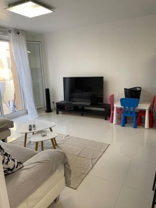 Superbe Appartement En Residence Privee Carcassonne Exterior photo